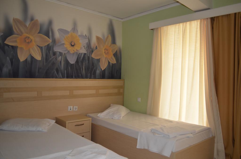 Fontana Rooms Mytilene Exterior photo