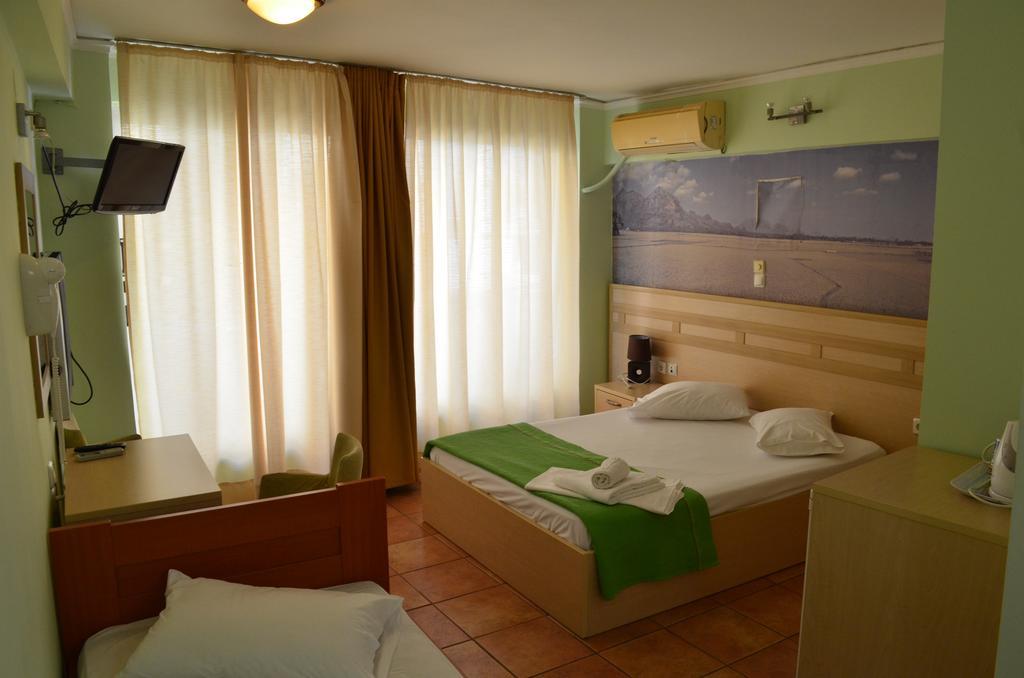 Fontana Rooms Mytilene Room photo