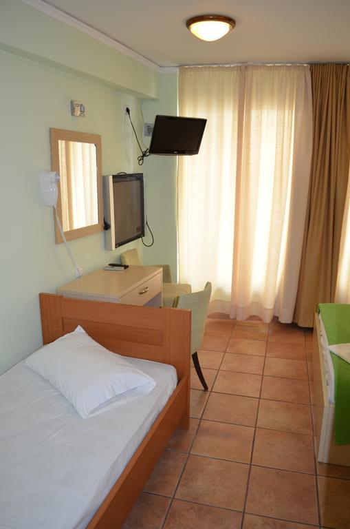 Fontana Rooms Mytilene Room photo