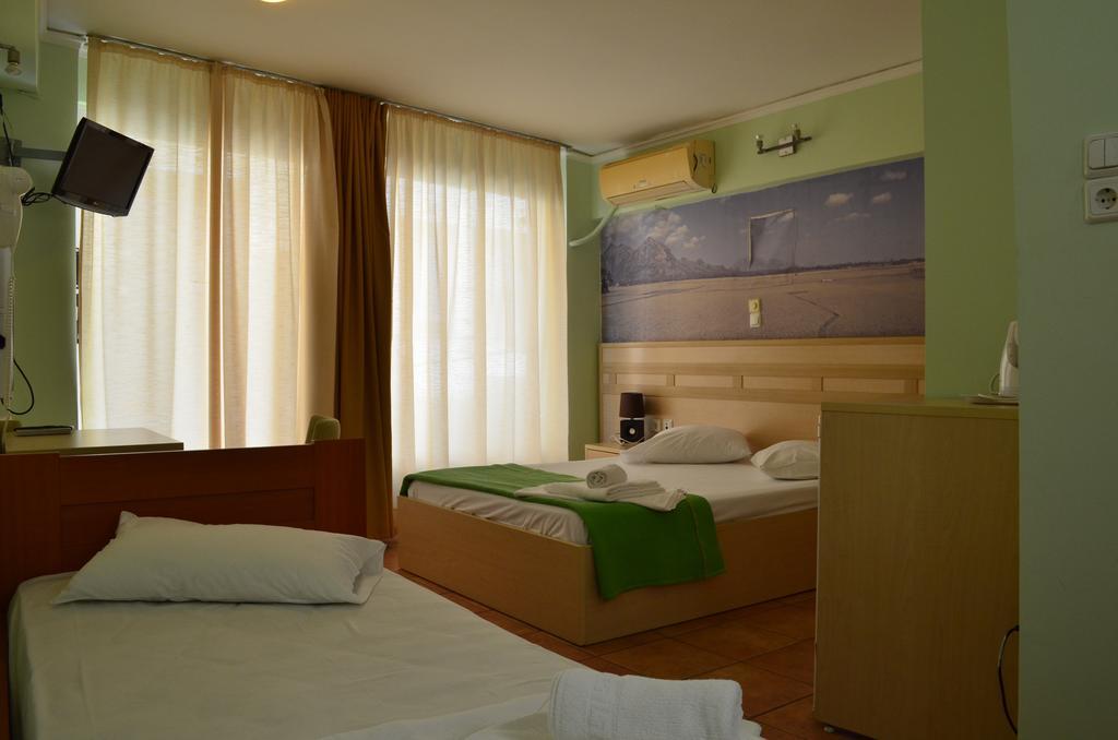 Fontana Rooms Mytilene Room photo