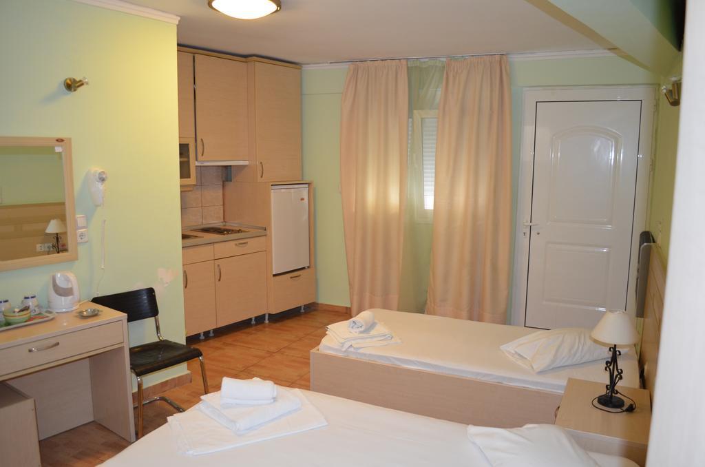 Fontana Rooms Mytilene Exterior photo